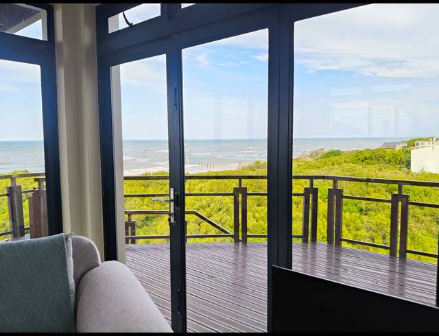 6 BEDROOM HOUSE FOR SALE IN PARADISE BEACH